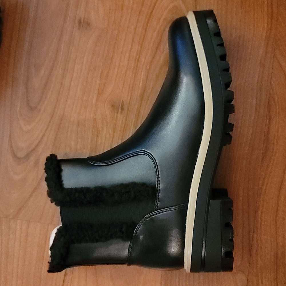 Marc Fisher Ink Lug Sole Chelsea Fur Detail Boots Size 8.5 - Picture 2 of 7